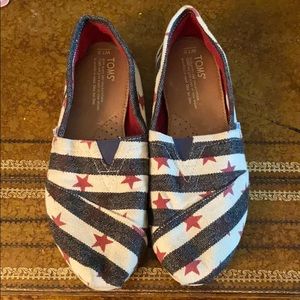 Toms Shoes